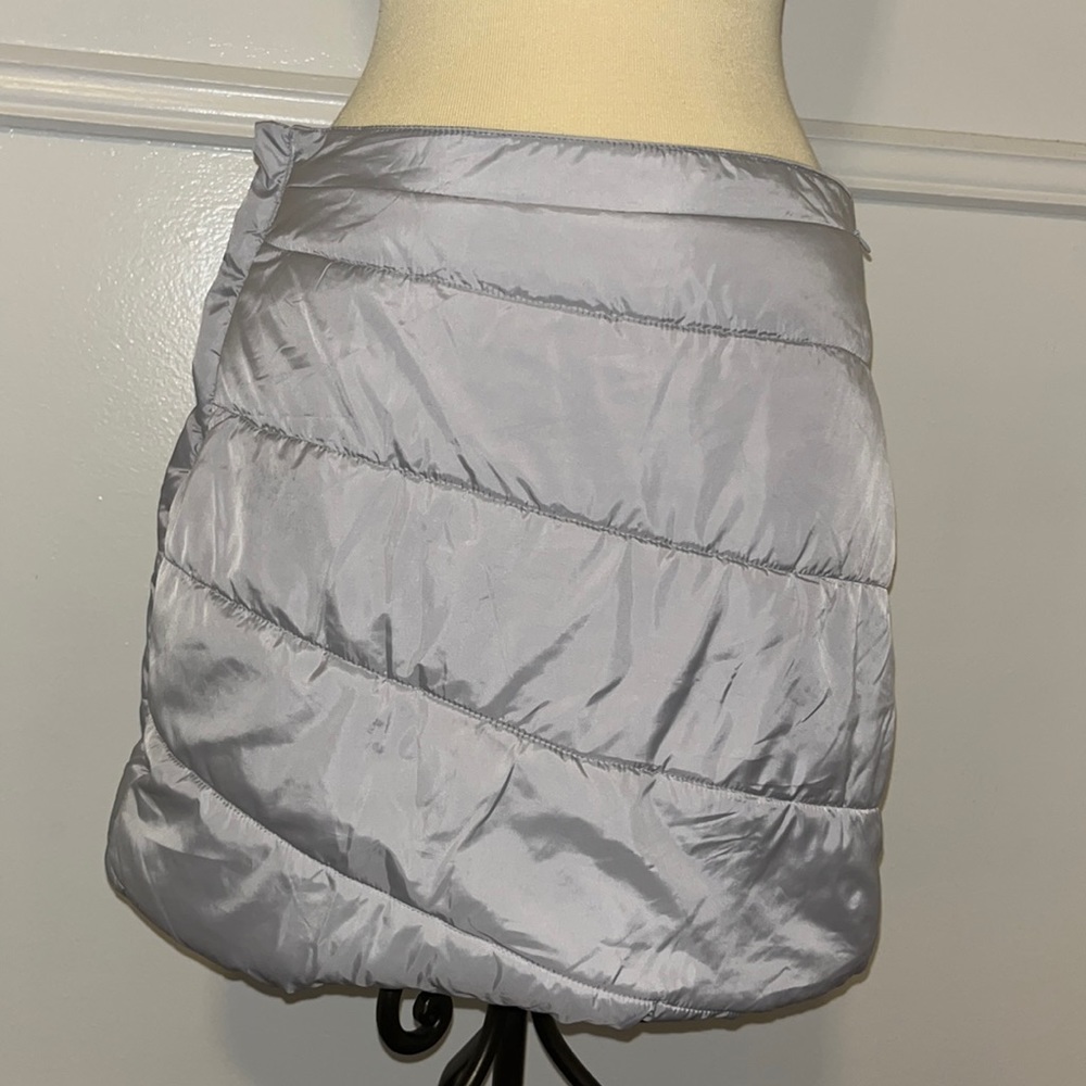 NWOT Swiss tech puffer miniskirt